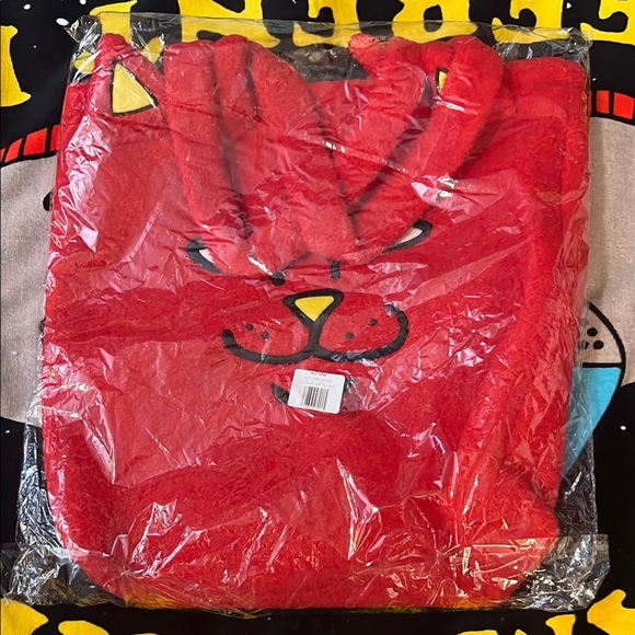 LORD DEVIL FLUFFY TOTE (RED) - Picture 6 of 7